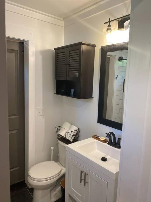 Cozy 2-Bedroom Farmhouse With Parking On Premise 士麦那 外观 照片