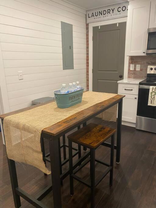 Cozy 2-Bedroom Farmhouse With Parking On Premise 士麦那 外观 照片