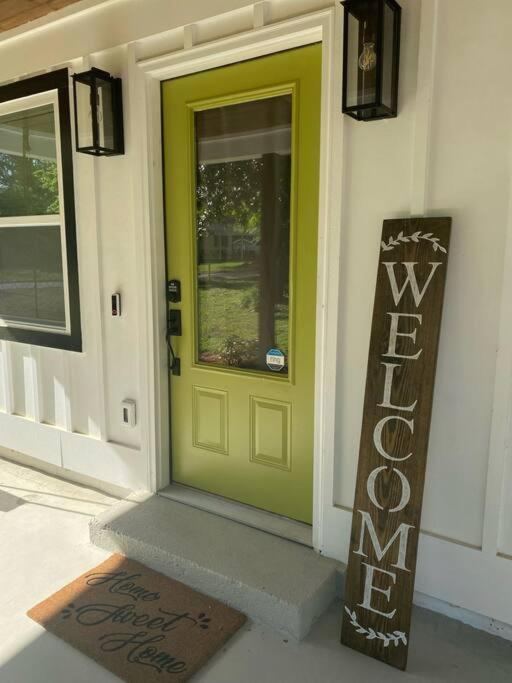 Cozy 2-Bedroom Farmhouse With Parking On Premise 士麦那 外观 照片